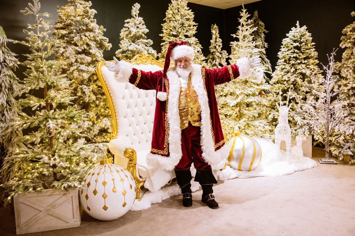Rockefeller Center Santa
